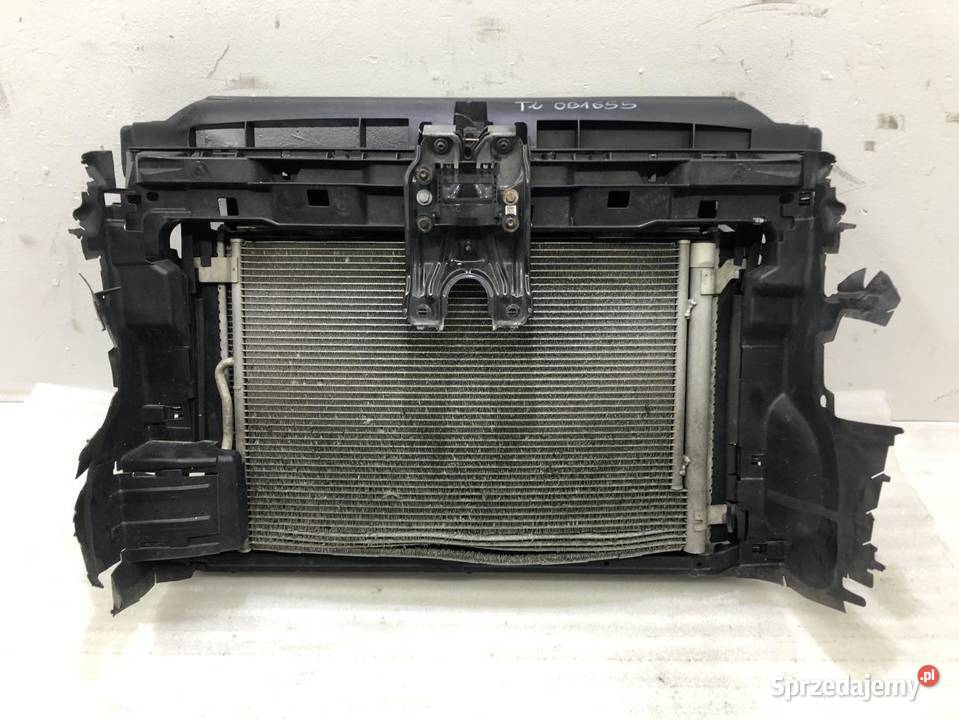 PAS PRZEDNI CHŁODNICE 5Q0121251GD VW TOURAN III sprzedam