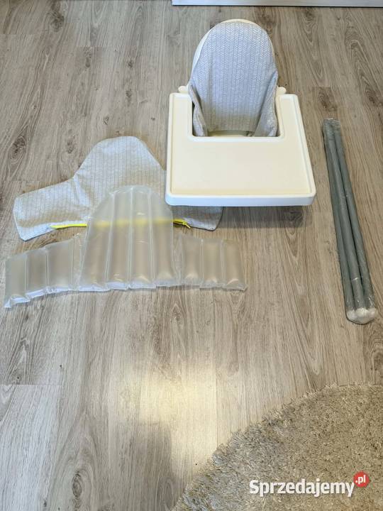 KRZESEŁKO DO KARMIENIA IKEA