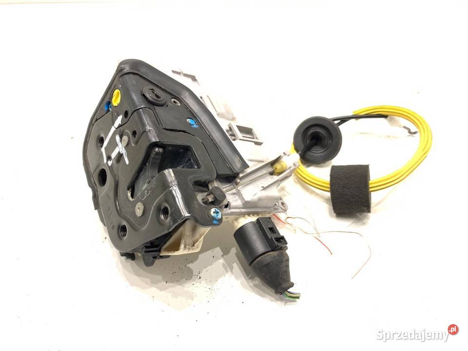 ZAMEK DRZWI LEWY TYŁ AUDI A6 C6 Kombi 0411 osobowe