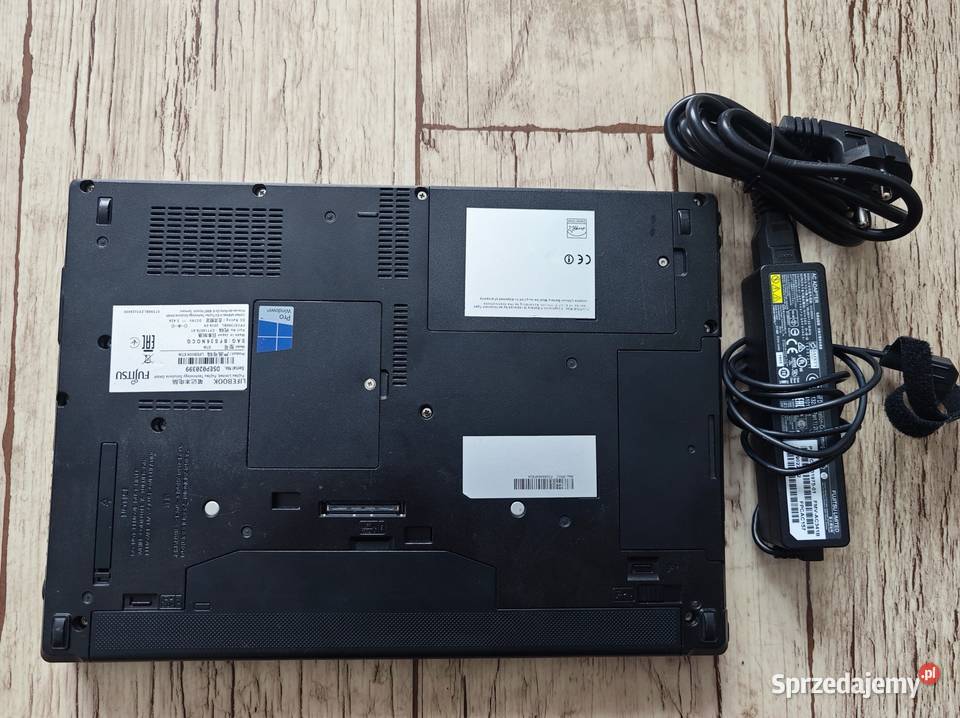 Laptop Fujitsu Lifebook E736 133 I5 24GHz 8256GB Jankowice