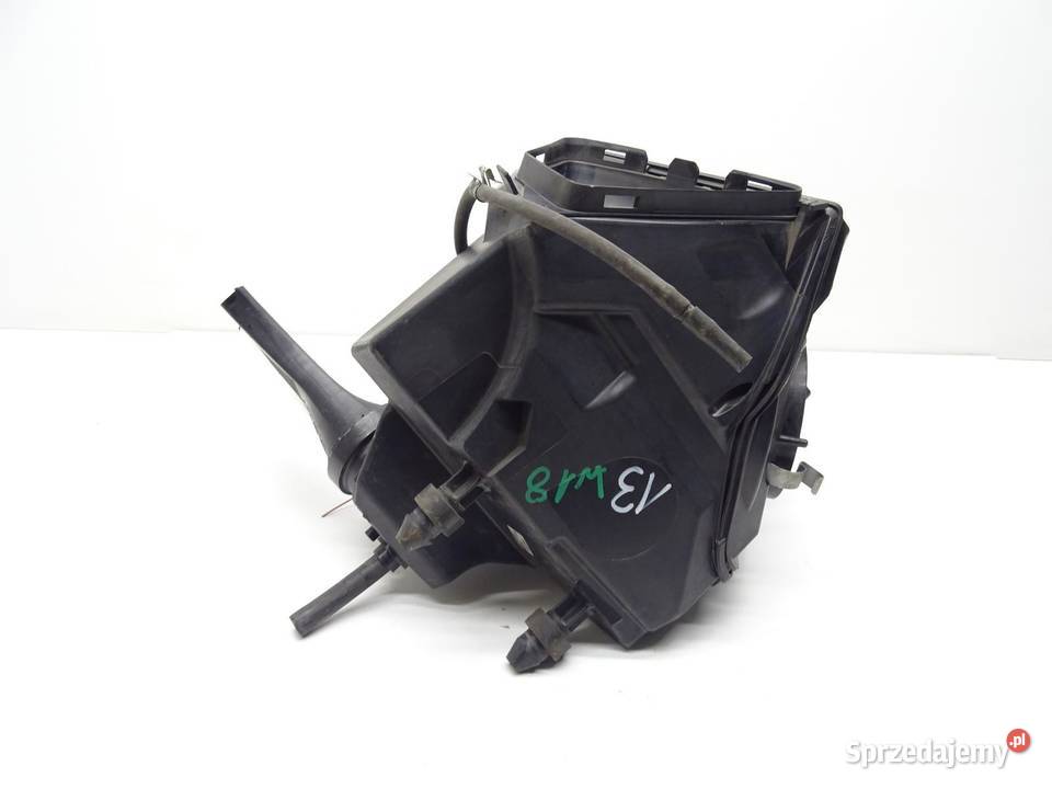 OBUDOWA FILTRA POWIETRZA 8K0133835B AUDI A4 B8 osobowe Obudowy filtrów