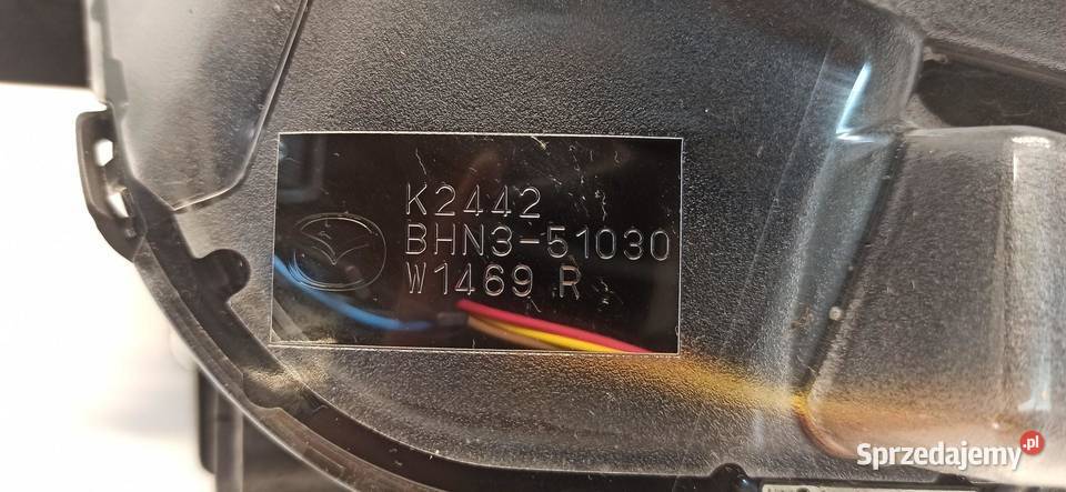 MAZDA 3 LAMPA PRAWY PRZÓD ANGLIK BHT551030 RHD Oświetlenie