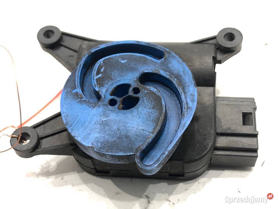 SILNIK NAGRZEWNICY AUDI 8E1820511F A4 B7 0408 osobowe Silniki