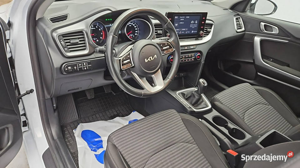 Kia Ceed 15 TGDI M Z Polskiego Salonu Faktura asystent pasa ruchu