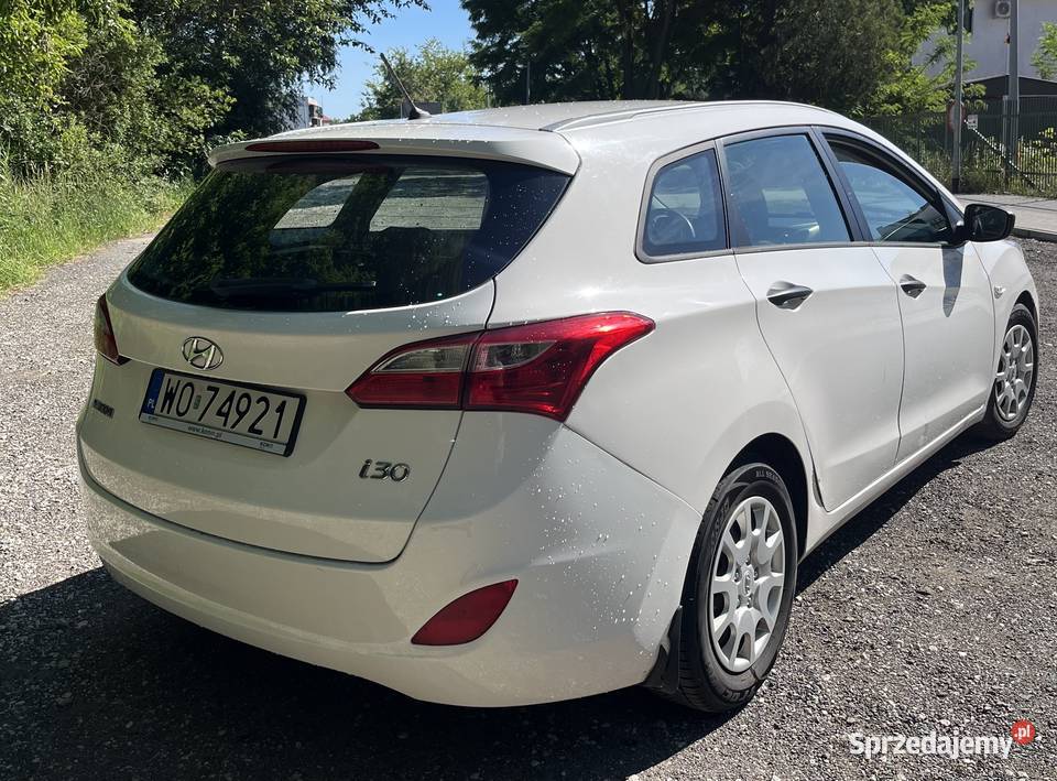 Hyundai i30 Kombi 16 Benzyna 120 Salon polska sprzedam
