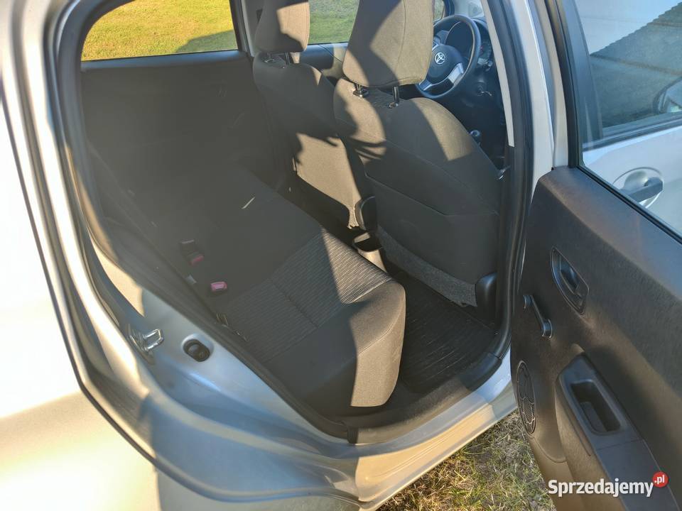 Toyota Yaris Rok produkcji 2012 Lubartów
