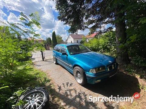 BMW e36 318i touring individual atlantis blue Kielce