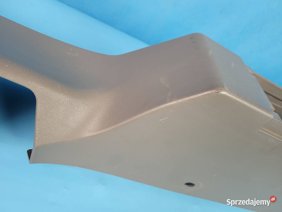 CASE IH PUMA 145 12r OSŁONA SŁUPKA A PRAWA Do ciągników kujawsko-pomorskie Kolno