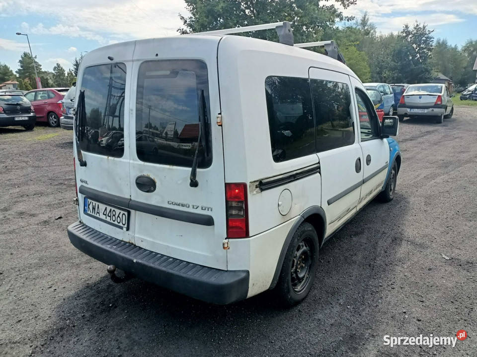 Opel Combo Opel Combo 17DTI 75 04r C 20012011 manualna Combo