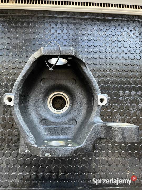 Zwrotnica prawa Case 695 Komatsu WB97S Holland Gdynia sprzedam