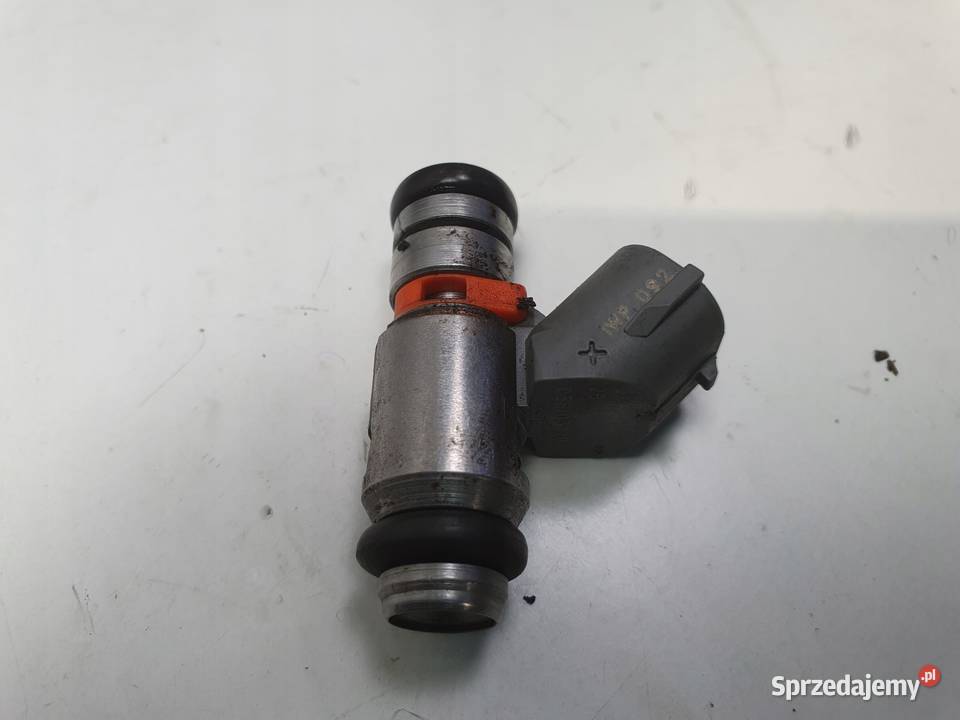WTRYSKIWACZ Skoda Octavia I 14 16V wtrysk IWP092