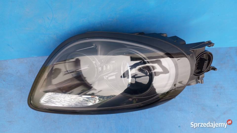 LAMPA PRAWY PRZÓD IGŁA CIEMNA PORSCHE 981 wielkopolskie Nowy Tomyśl