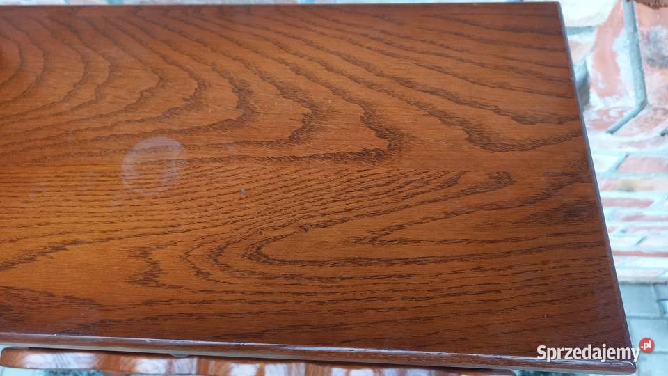 Gazetnik drewniany Stolik stojak na gazety z Gawroniec