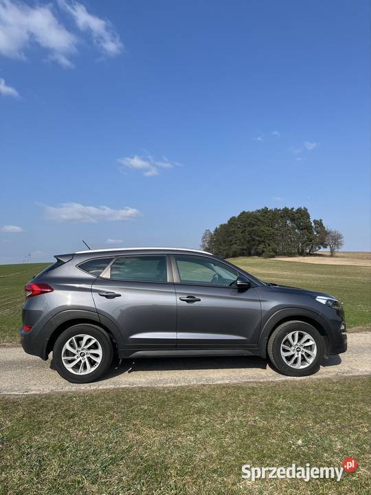 Hyundai Tuscon 16 benzyna NISKI PRZEBIEG Babczów