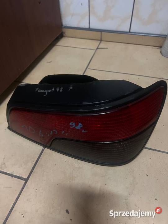 Lampa tyl prawa peugeot 106 Lampy tylne Margonin