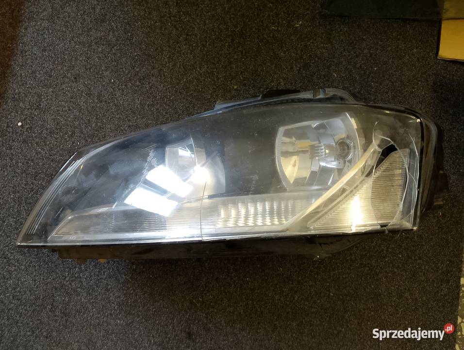 Reflektor lewy Audi A3 8p Hella na czesci lewe Nowy Sącz