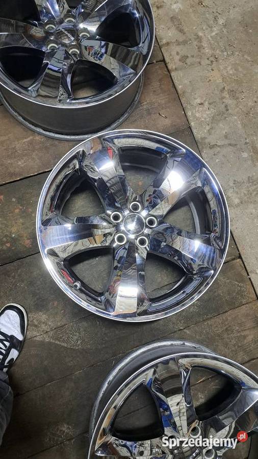 Felgi orginalne chrom dodge charger 20x8 Charlęż