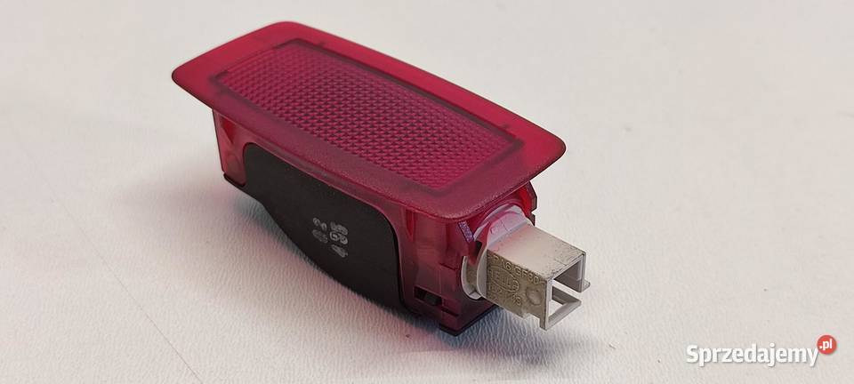 MERCEDES X117 CLA OŚWIETLENIE BOCZKA DRZWI