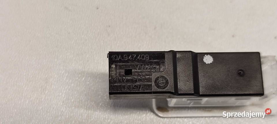 VW TAYRON LAMPKA KABINY LED 10A947409 Oświetlenie kabiny dolnośląskie