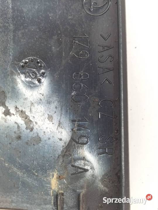 OSŁONA ZAŚLEPKA RELINGU PRZÓD TYŁ KPL 1Z9860146A Rok produkcji 2012