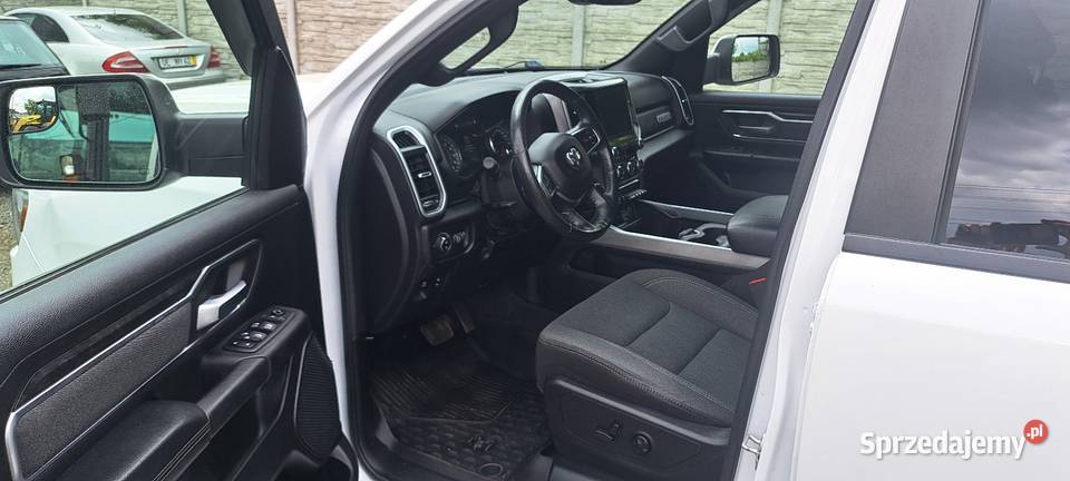 Dodge ram bighorn mały przebieg Zawiercie