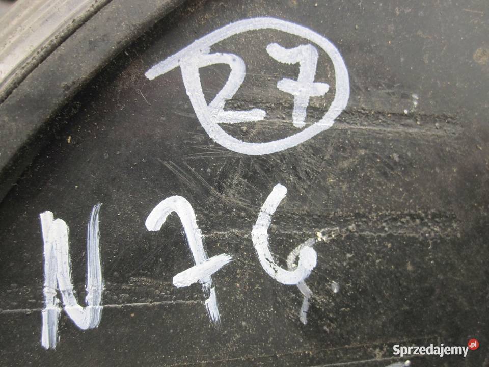 OUTLANDER II 20 DID 08r lampa lewa tył 22087813