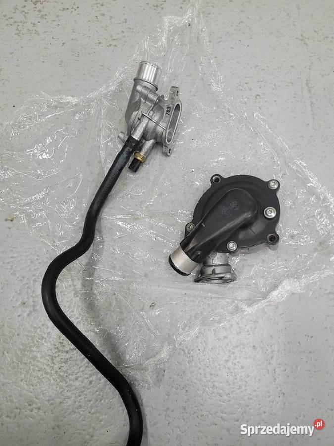Bmw S 1000 RR K46 2017 TERMOSTAT POMPA WODY Nowy Tomyśl