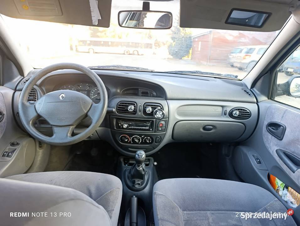 Reno Megane z gazem ASR (kontrola trakcji)