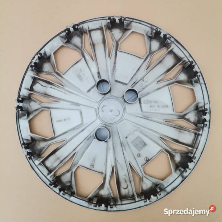 AUDI Q3 83A KOŁPAK OSŁONA KOŁA 17 83A601147 Bieleń