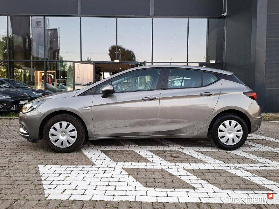 Opel Astra 2016r Salon Polska ASO Iszy wł benzyna Astra Kraków