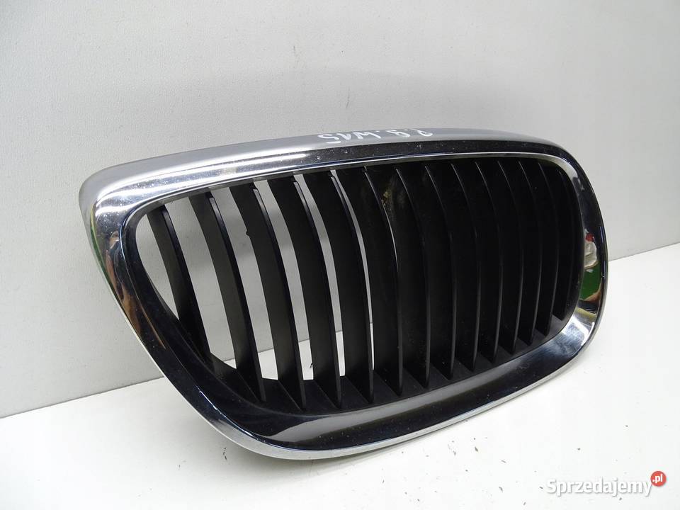 KRATKA GRILLA ATRAPY NERKA PRAWA PRZEDNIA BMW