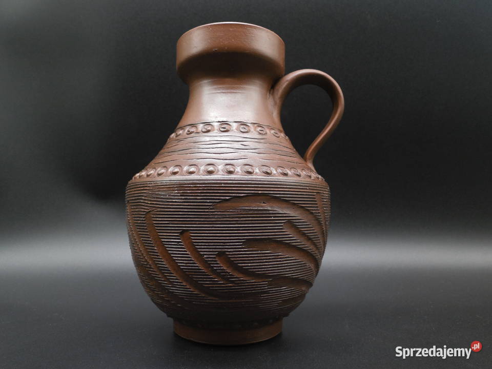 Staryceramiczny dzban z sygnaturą