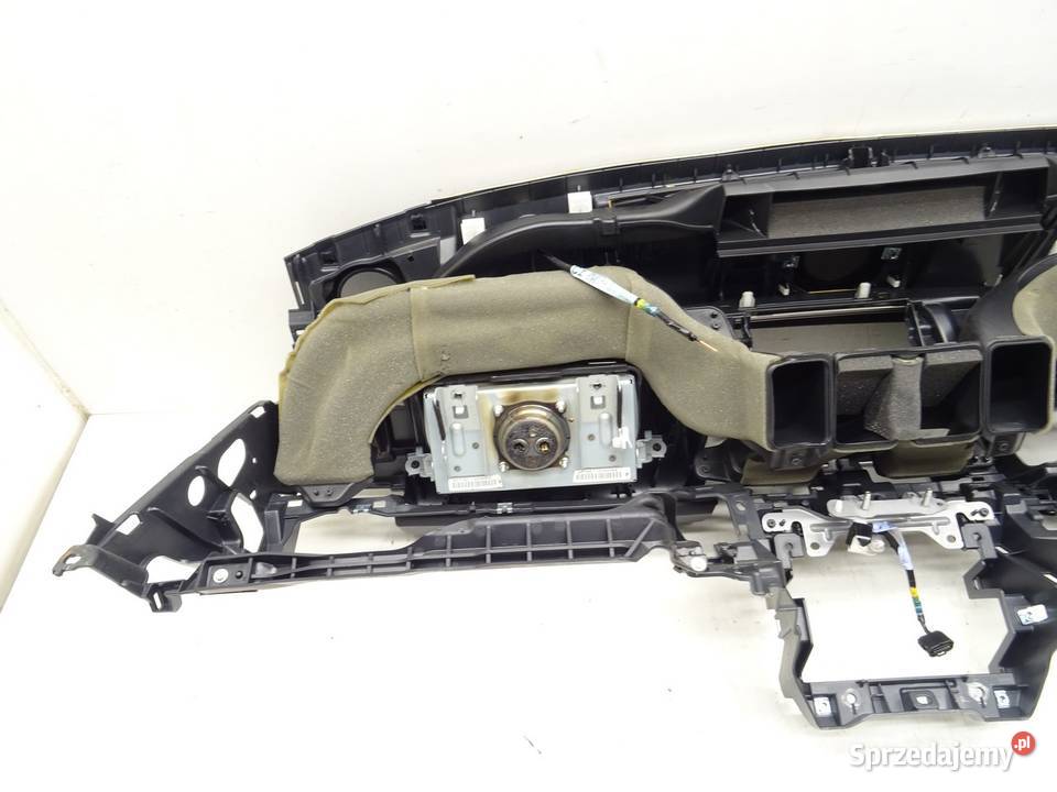 KOKPIT LEXUS RC SportowyCoupe KONSOLA DESKA