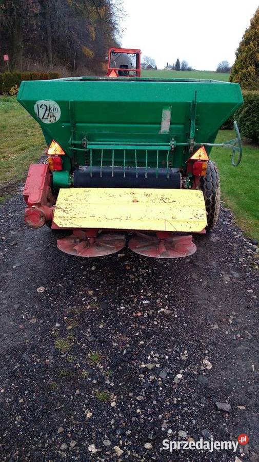 Rozsiewacz do wapna RCW 3 Rolnictwo Krzczonów-Folwark