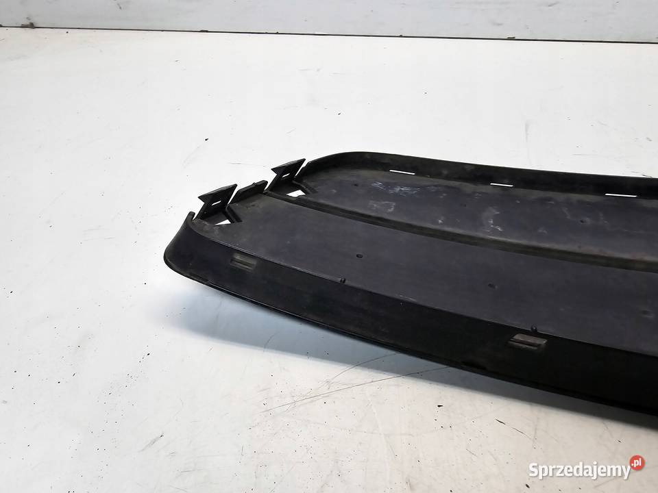 KRATKA ATRAPA ZDERZAKA LEWA AUDI A5 8T 8T0807681 Przystajń