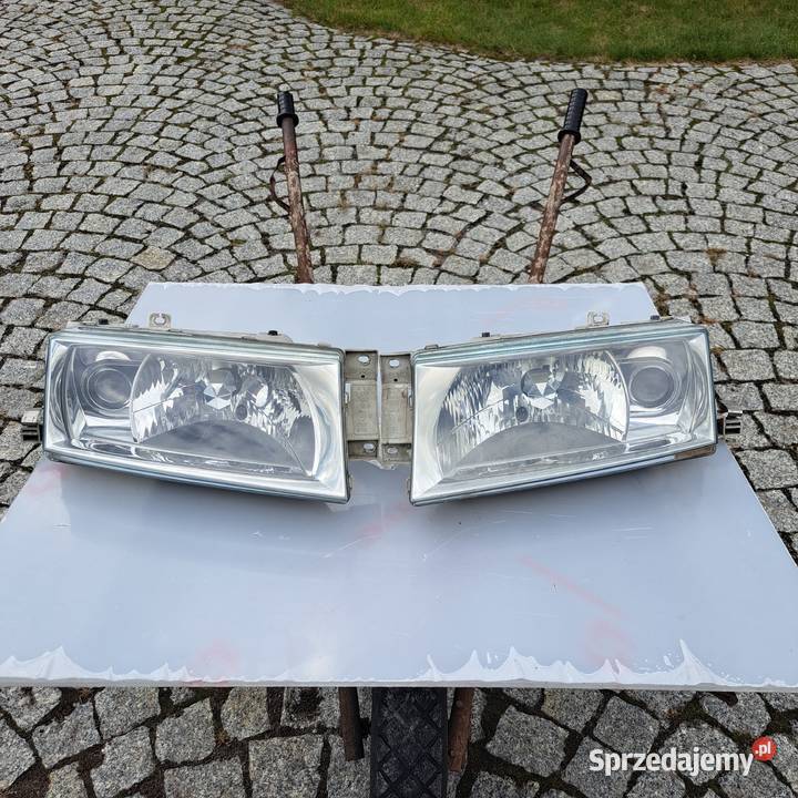 Refllektory skoda Octavia I łódzkie Piotrków Trybunalski