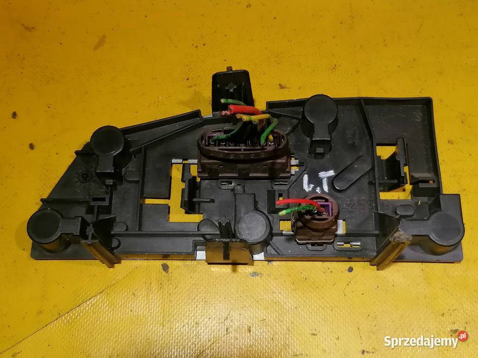 wkład żarówek lampa tył Peugeot 406 sedan lewy Silniczki regulacji Piotrków Trybunalski