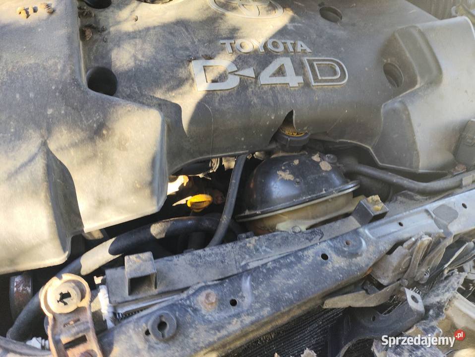 Sprzedam Toyota Corolla e12 20 D4D uszkodzona Rok produkcji 2003 świętokrzyskie Ożarów