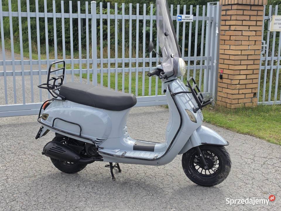 Skuter AGM VX50 w stylu retro Vespa mat