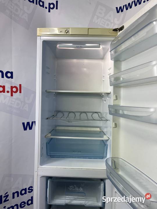 LODÓWKA Indesit Duża Pojemność 200 Klas A mazowieckie Wiejca