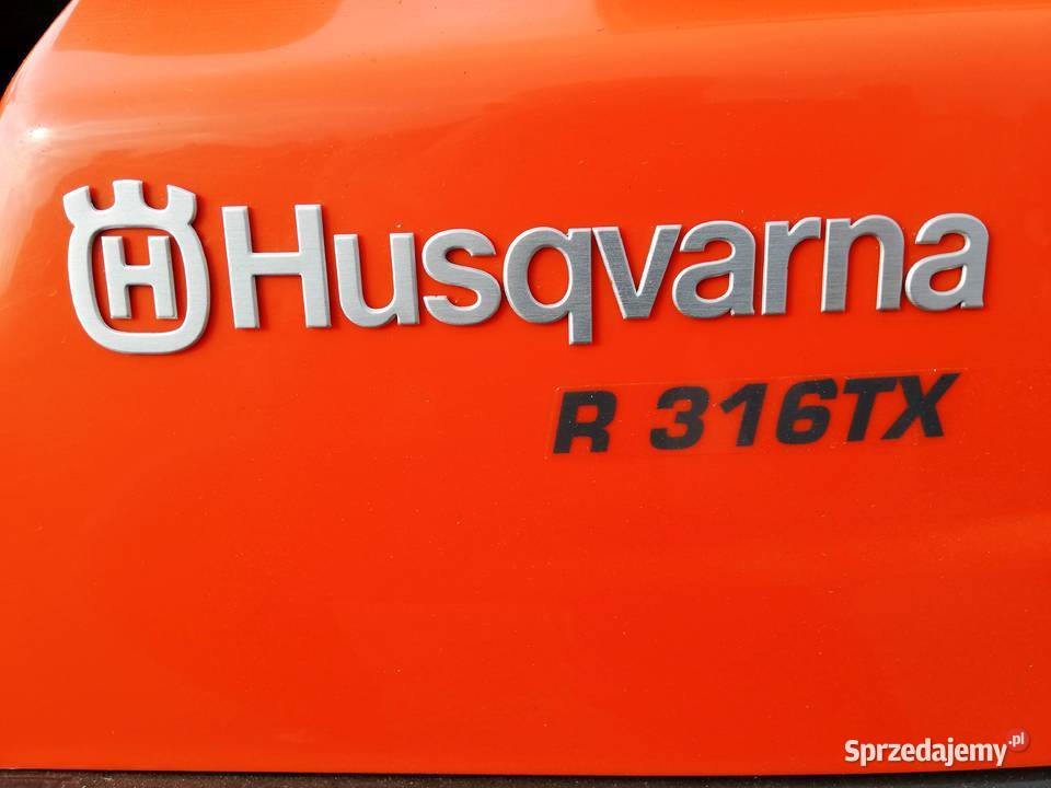 Powystawowy traktor Husqvarna R316TX pług Kobiele Wielkie