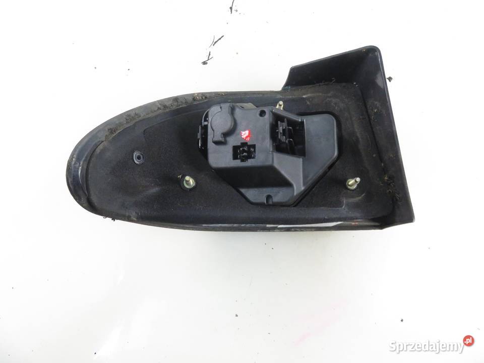 LAMPA PRAWA TYLNA SAAB 93 I LIFTBACK osobowe sprzedam