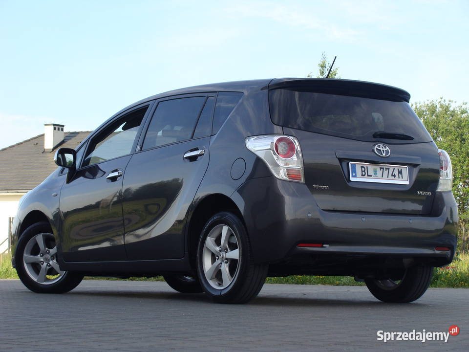 Toyota Verso 16 132 benzyna sprowadzony Isofix Verso mazowieckie Radom