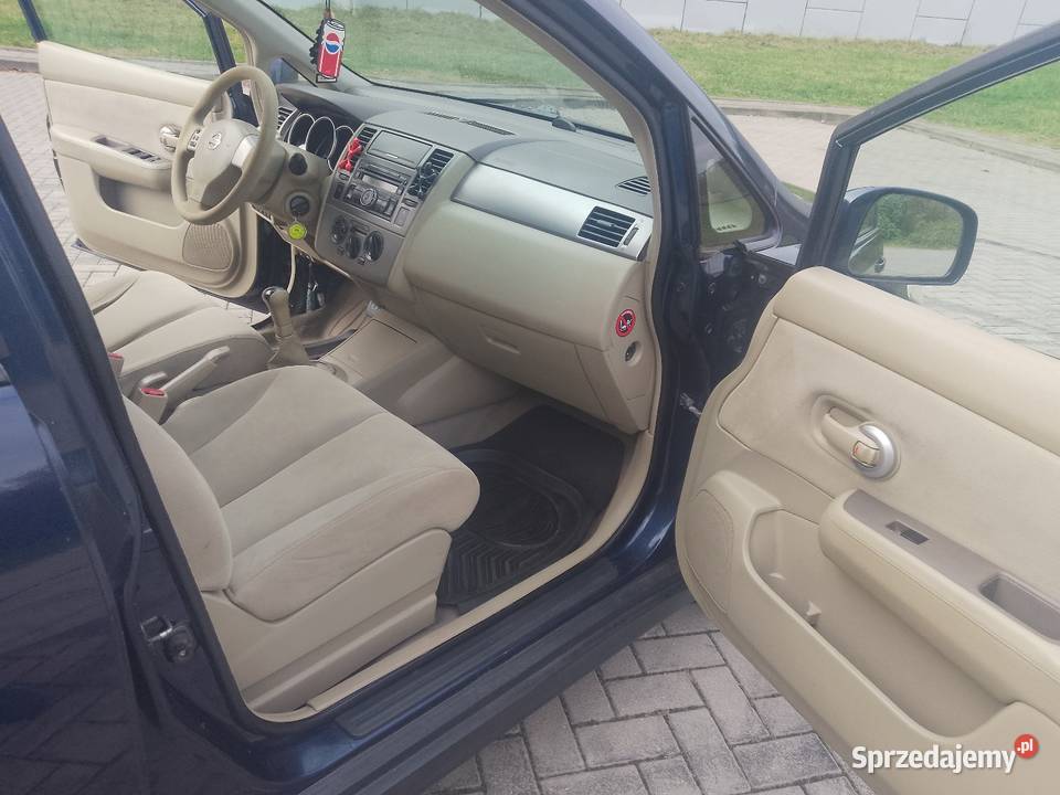 Nissan Tiida 16 16V salon