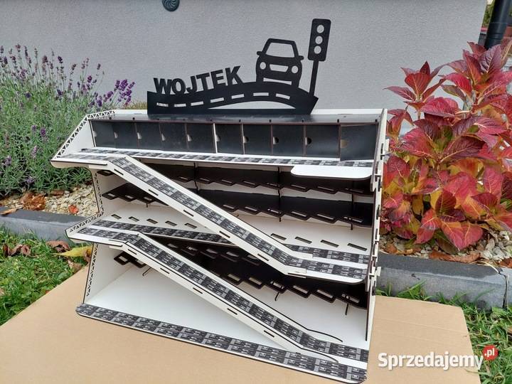 Piętrowy Garaż 80 półka imienna na autka