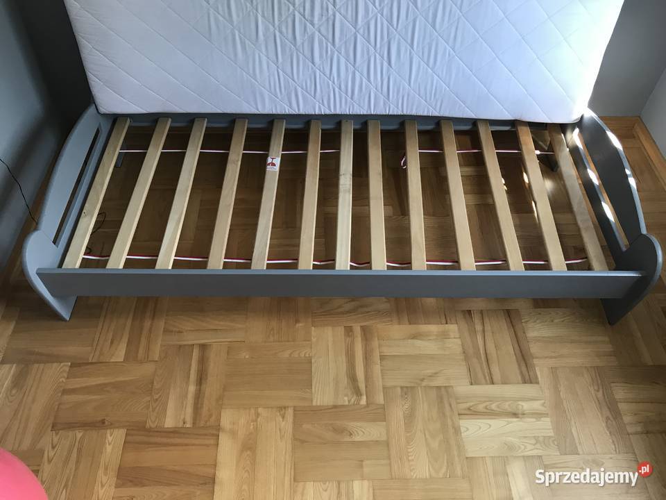 łóżko z materacem Meble Komorów