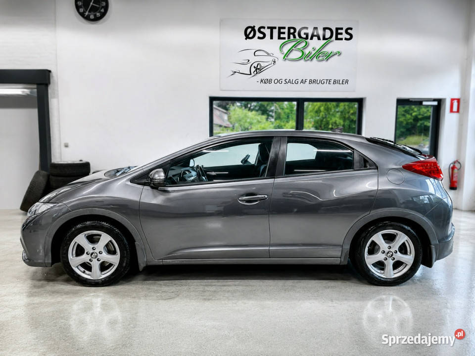 Honda Civic IX 2011 Sadlno
