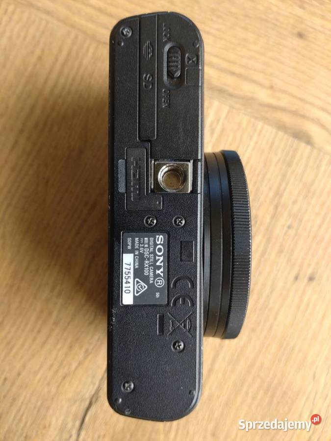 Sony DSC RX100 nie wysuwa się obiektyw