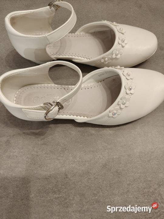 Sprzedam albę dziewczynki Września sprzedam