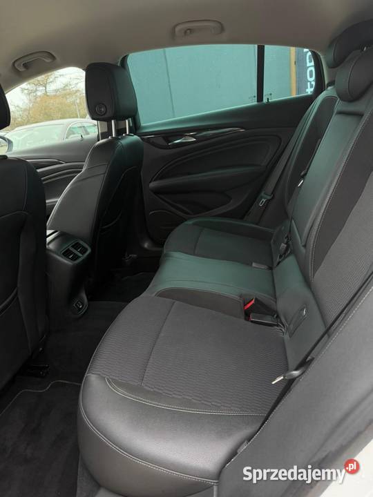 Opel Insignia OPCline 16 Diesel 2018r Automat biały Wrocław sprzedam